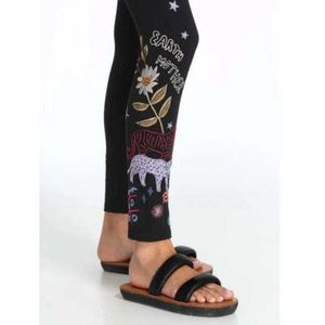 Johnny Was Women’s Embroidery Cotton Black Soho Legging